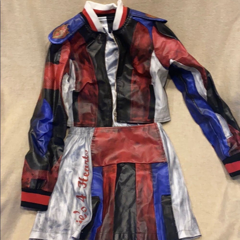 Evie Descendents costume size 9/10